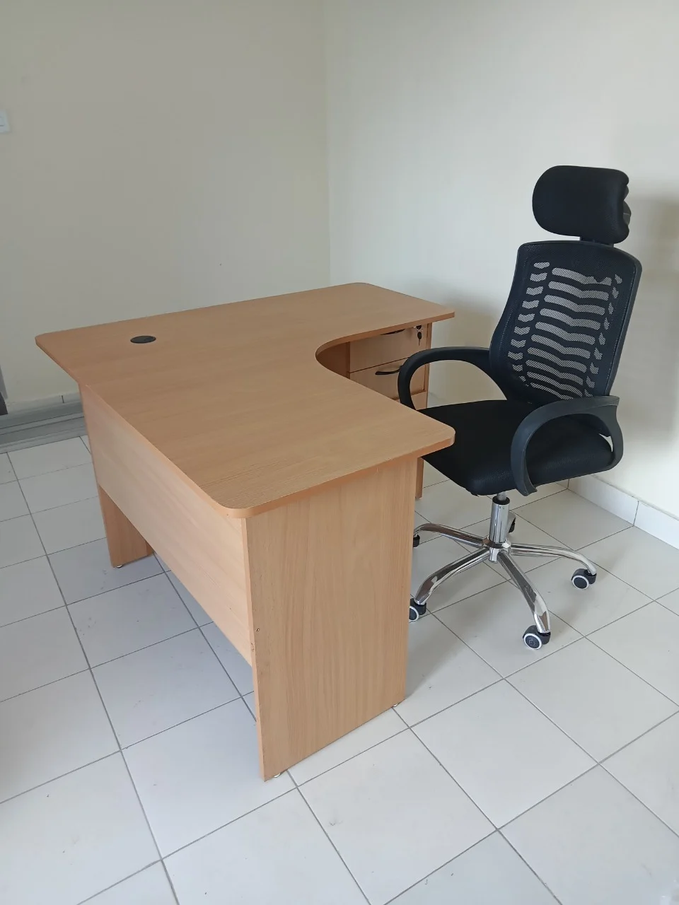 1.4m Curve Office Table