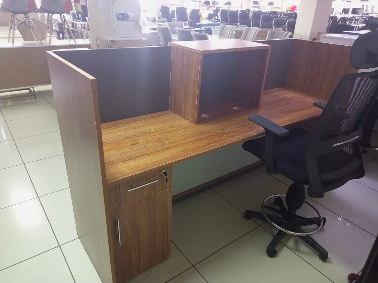 2.0m Reception Desk