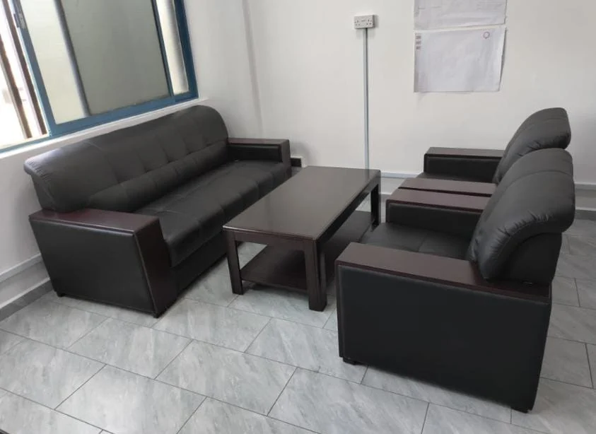 5 Seater Executive Sofa with Mahogany Armrest