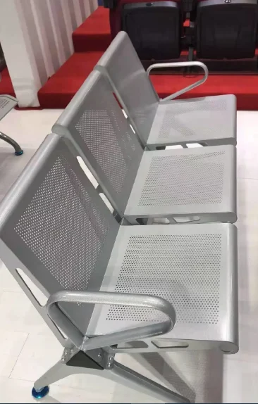3 Link Airport Waiting Bench