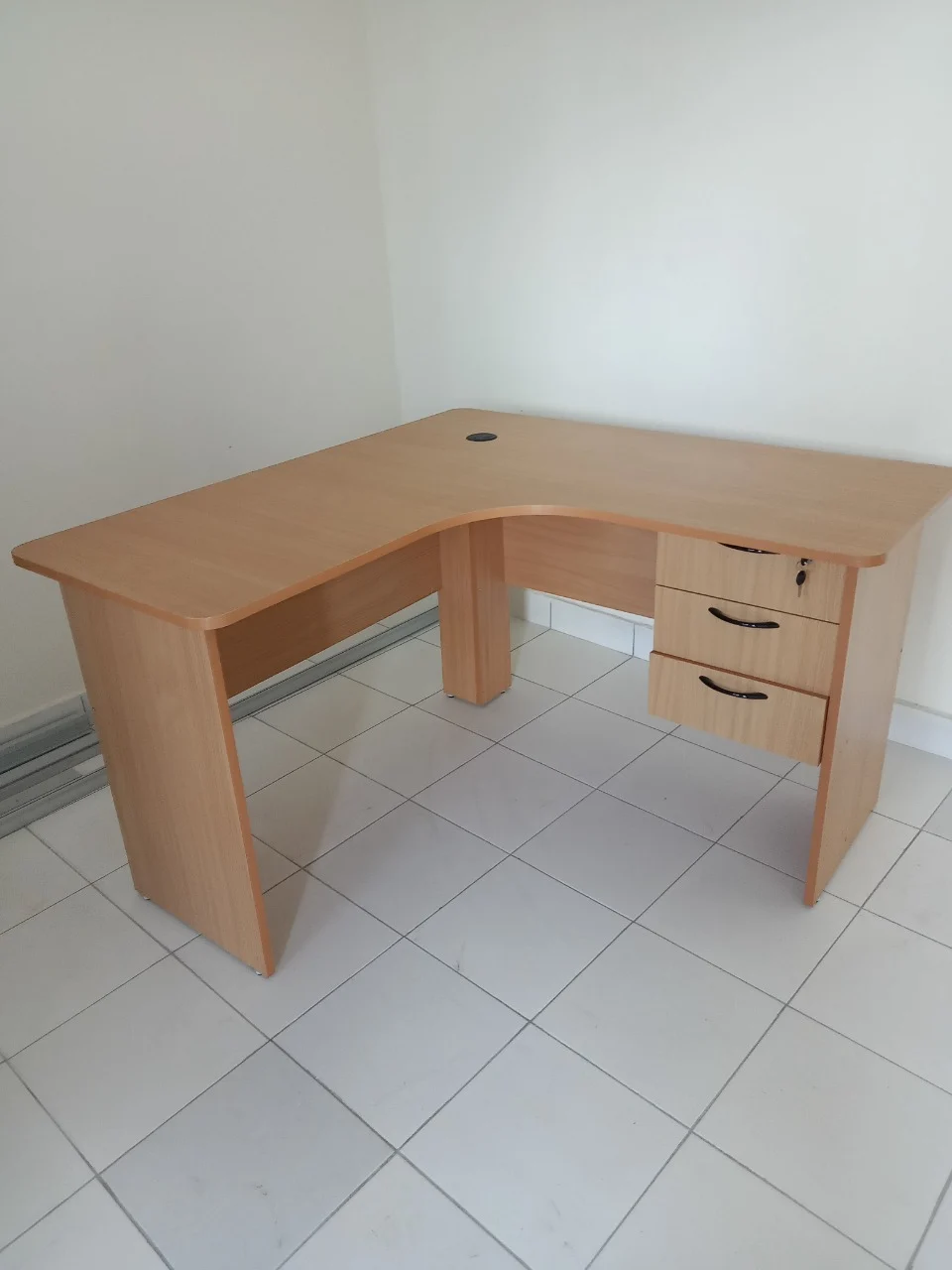1.4m Curve Office Table