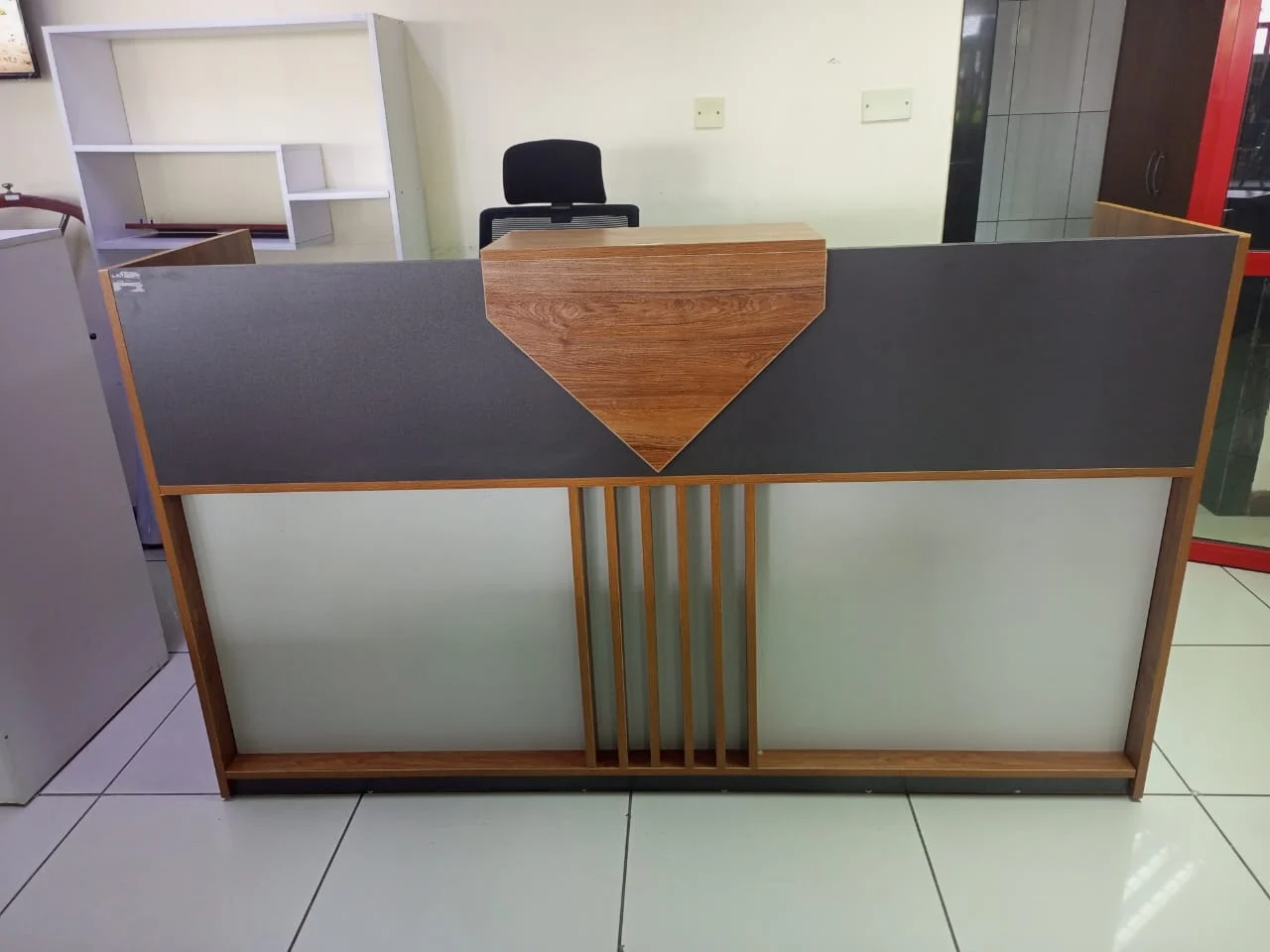 2.0m Reception Desk