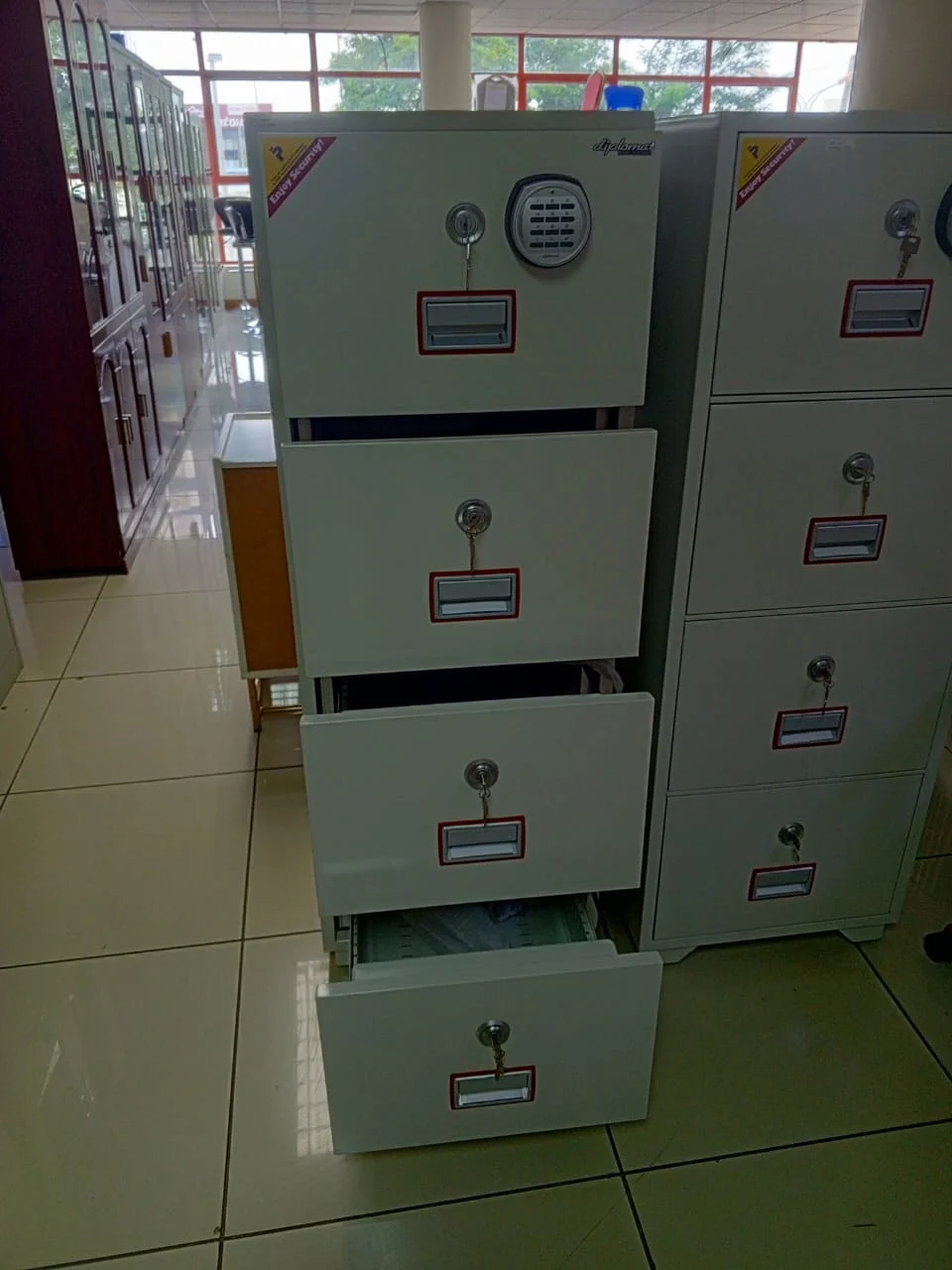 266 Kgs 4 Drawer Diplomat Safe
