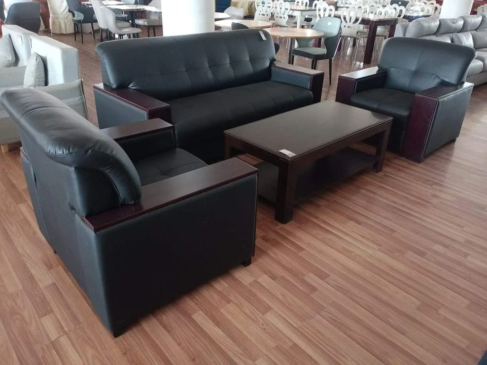 5 Seater Executive Sofa with Mahogany Armrest