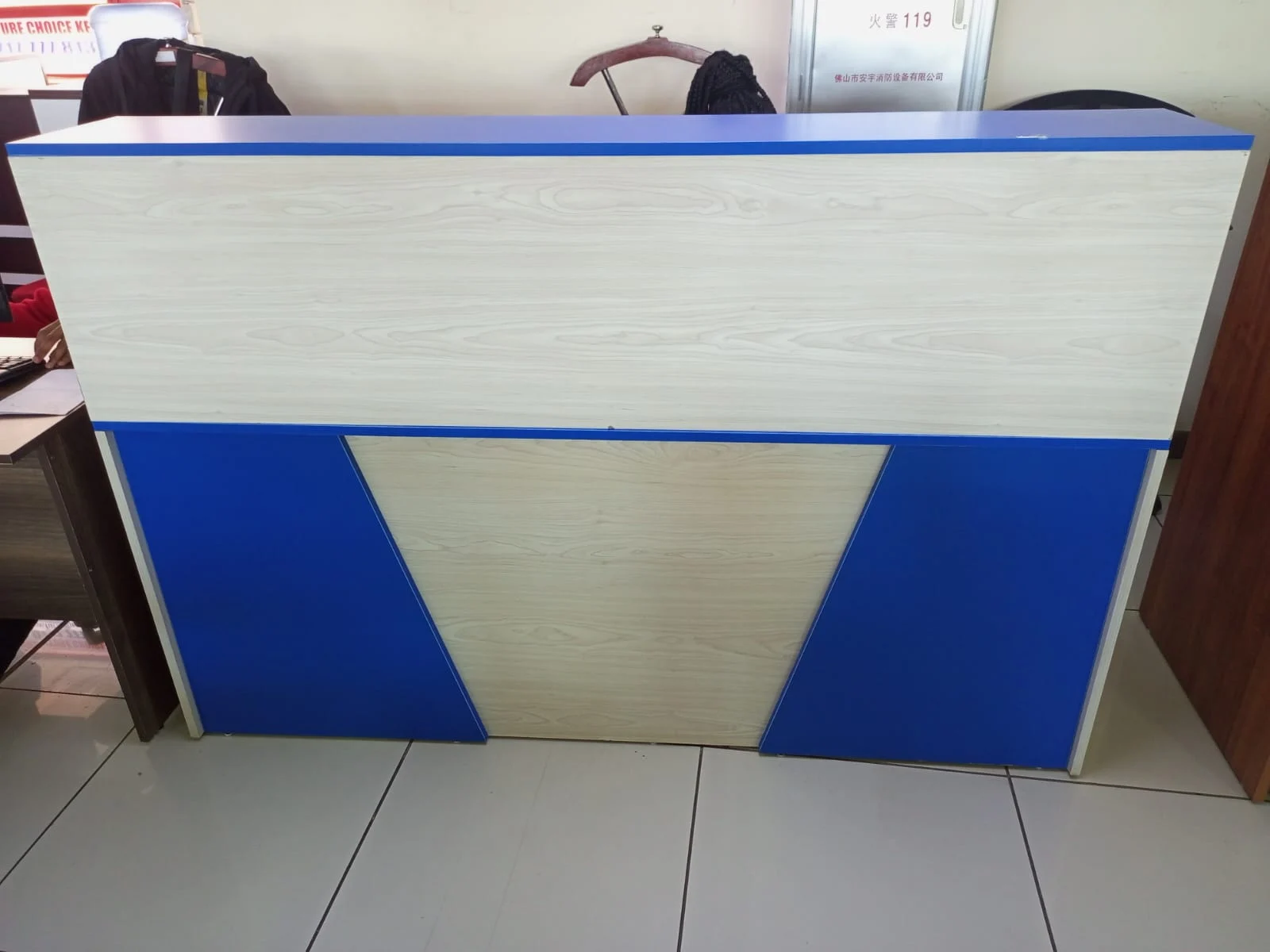 1.8m Reception Desk