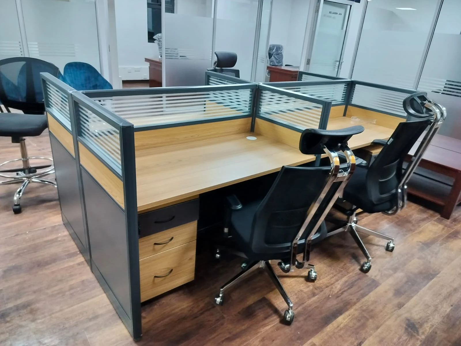 4 Way Workstation