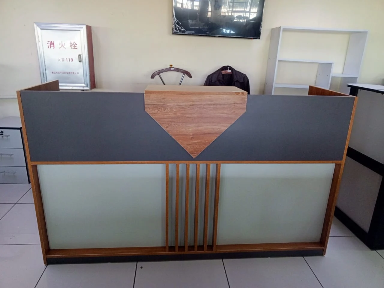 2.0m Reception Desk
