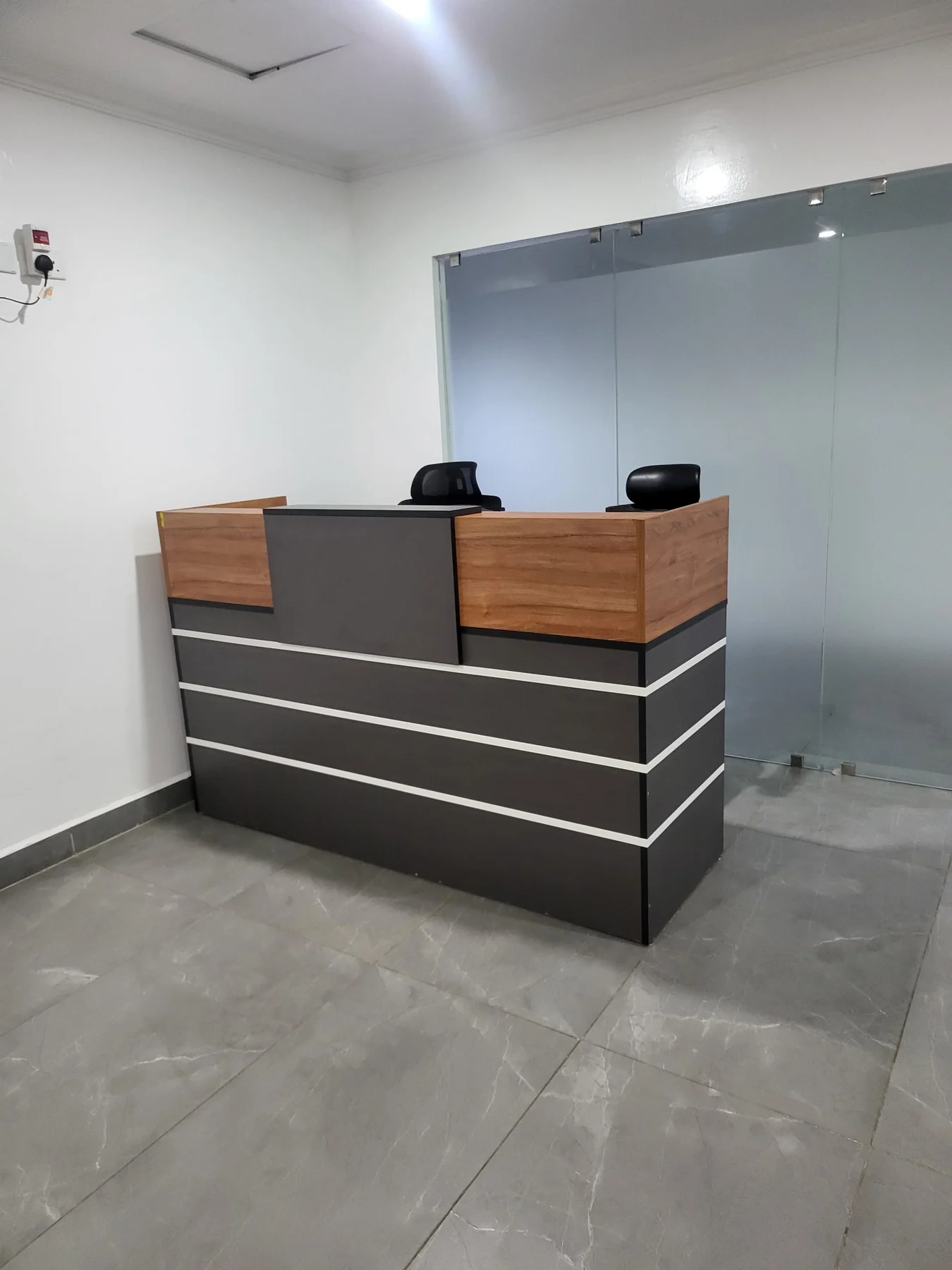 1.8m Reception Desk