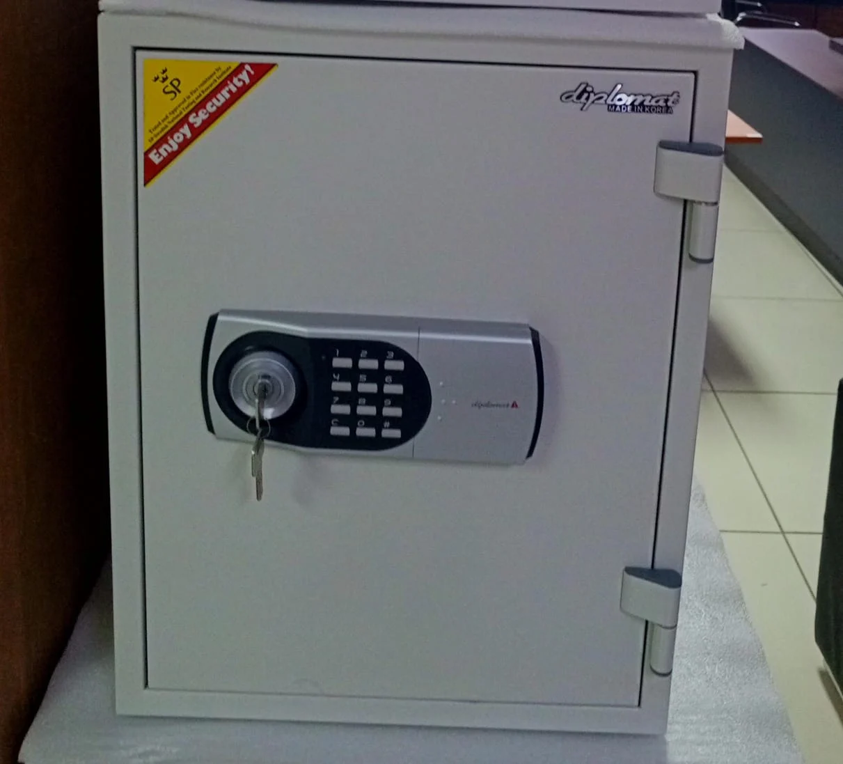 53 Kgs Diplomat Safe