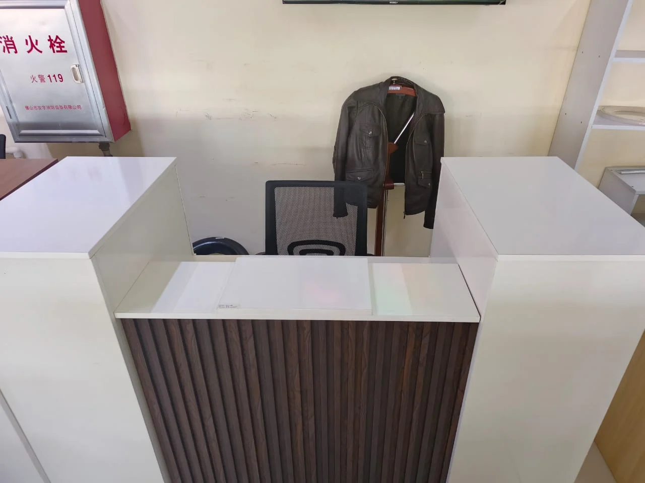 1.8m Reception Desk