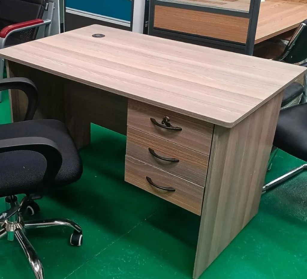 1.0m Study Table